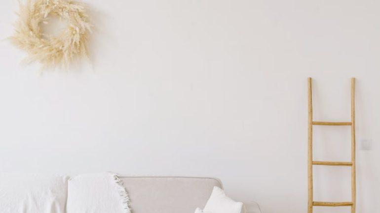 Mobilier design contemporain : les pièces qui redéfinissent l'intérieur