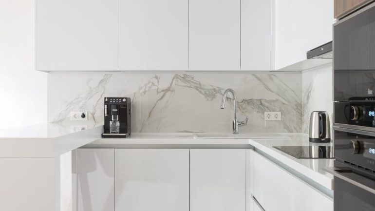 Optimiser l'espace cuisine : 5 stratégies qui changent tout